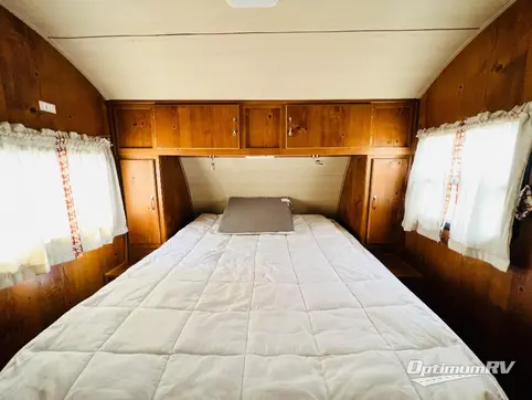 2017 Gulf Stream Vintage Cruiser 19ERD RV Photo 4