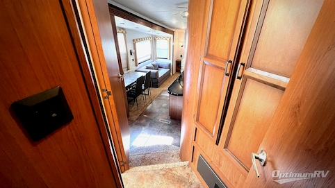 2012 CrossRoads Cruiser Patriot Provincial CF345RF RV Photo 4