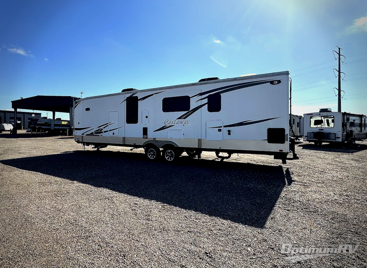 2019 Palomino Columbus Castaway 86FK Photo 3