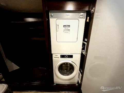 2020 Palomino Columbus F329DV RV Photo 3