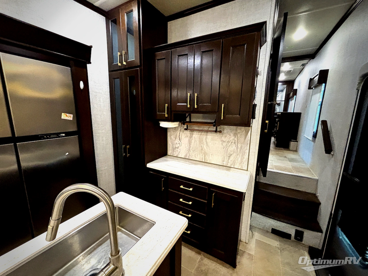 2020 Palomino Columbus F329DV Photo 16