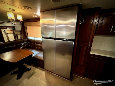 2019 Keystone alpine 3800FK RV Photo 2