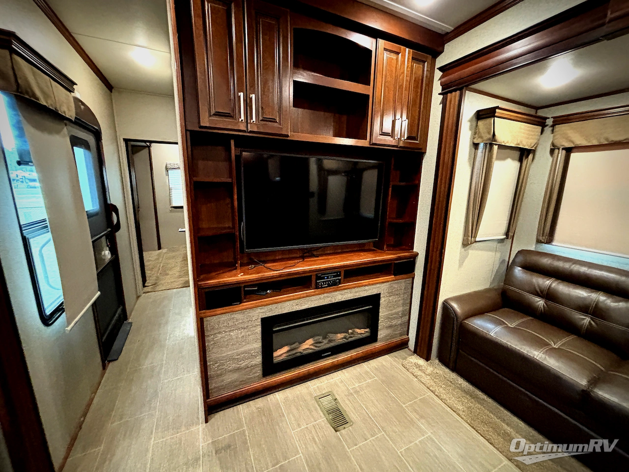 2019 Keystone alpine 3800FK Photo 14