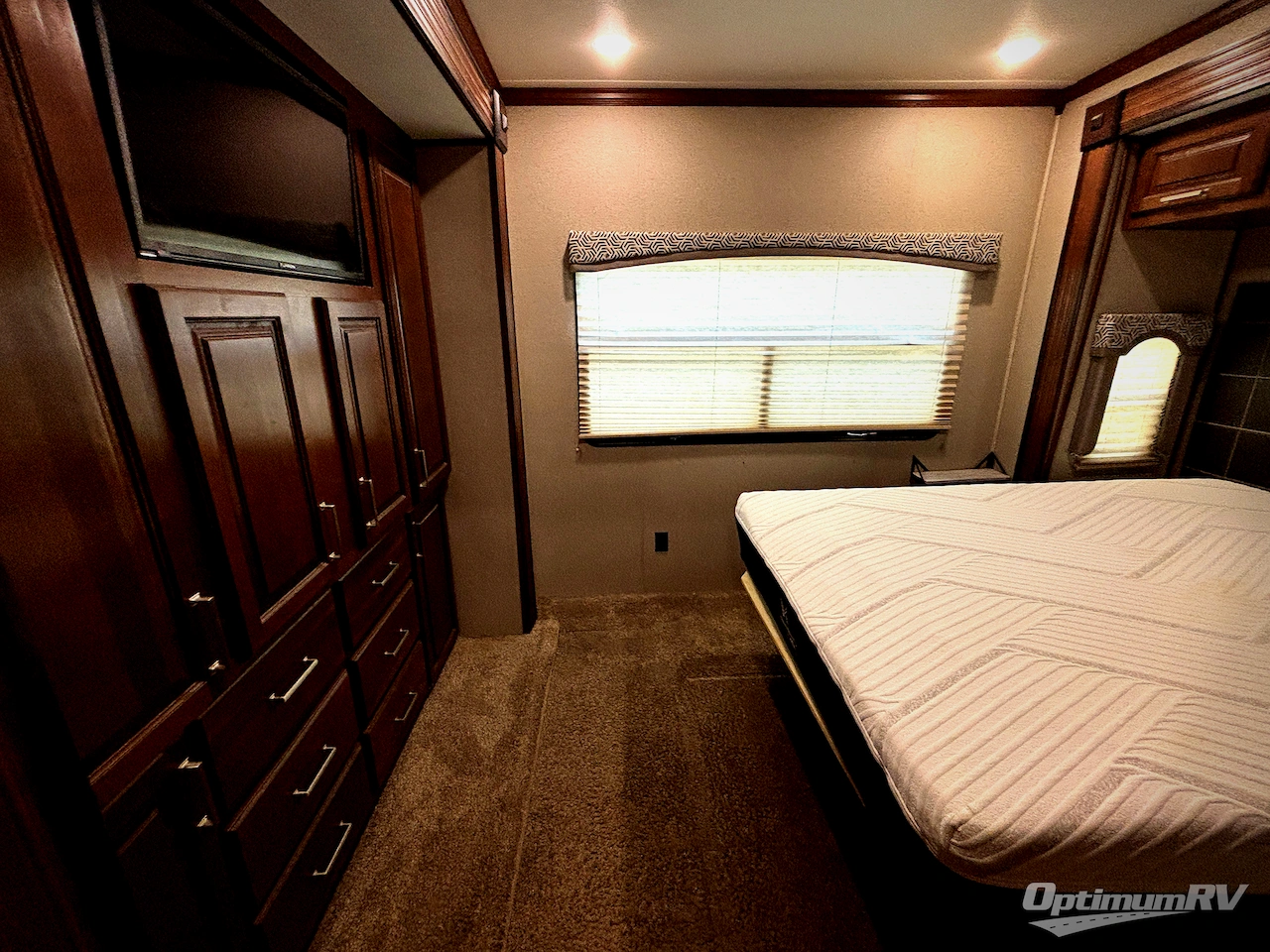 2019 Keystone alpine 3800FK Photo 19