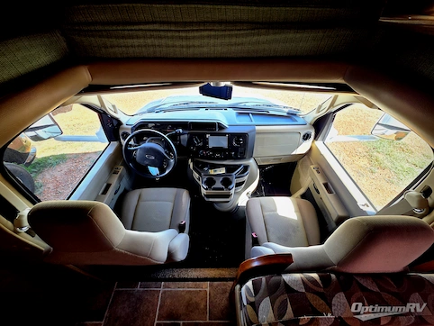 2012 Forest River Sunseeker 2860DS RV Photo 2