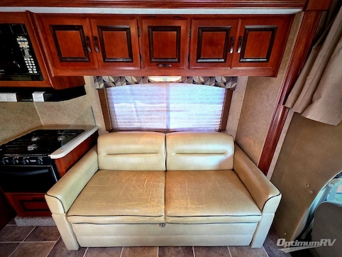 2012 Forest River Sunseeker 2860DS RV Photo 3