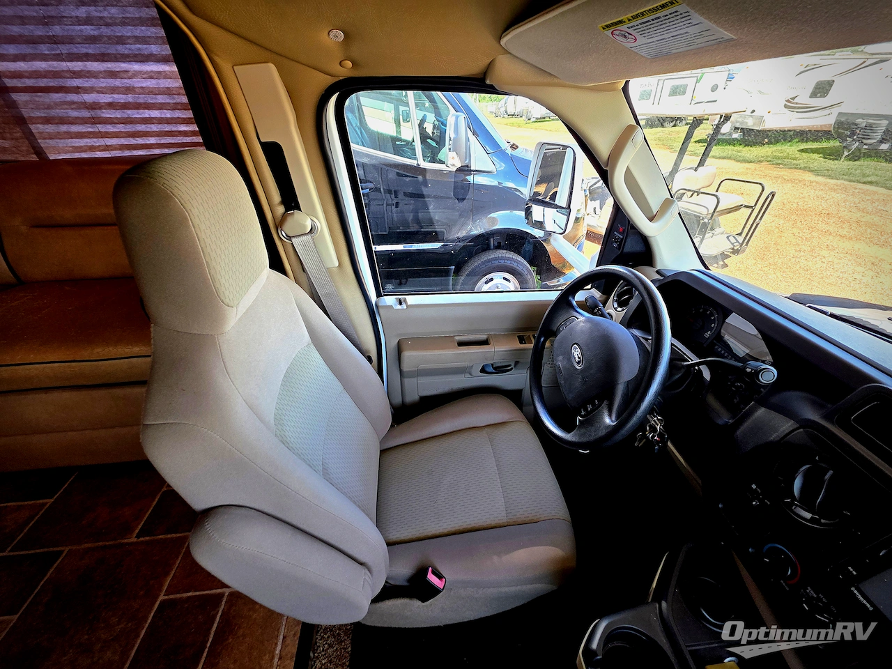 2012 Forest River Sunseeker 2860DS Photo 7