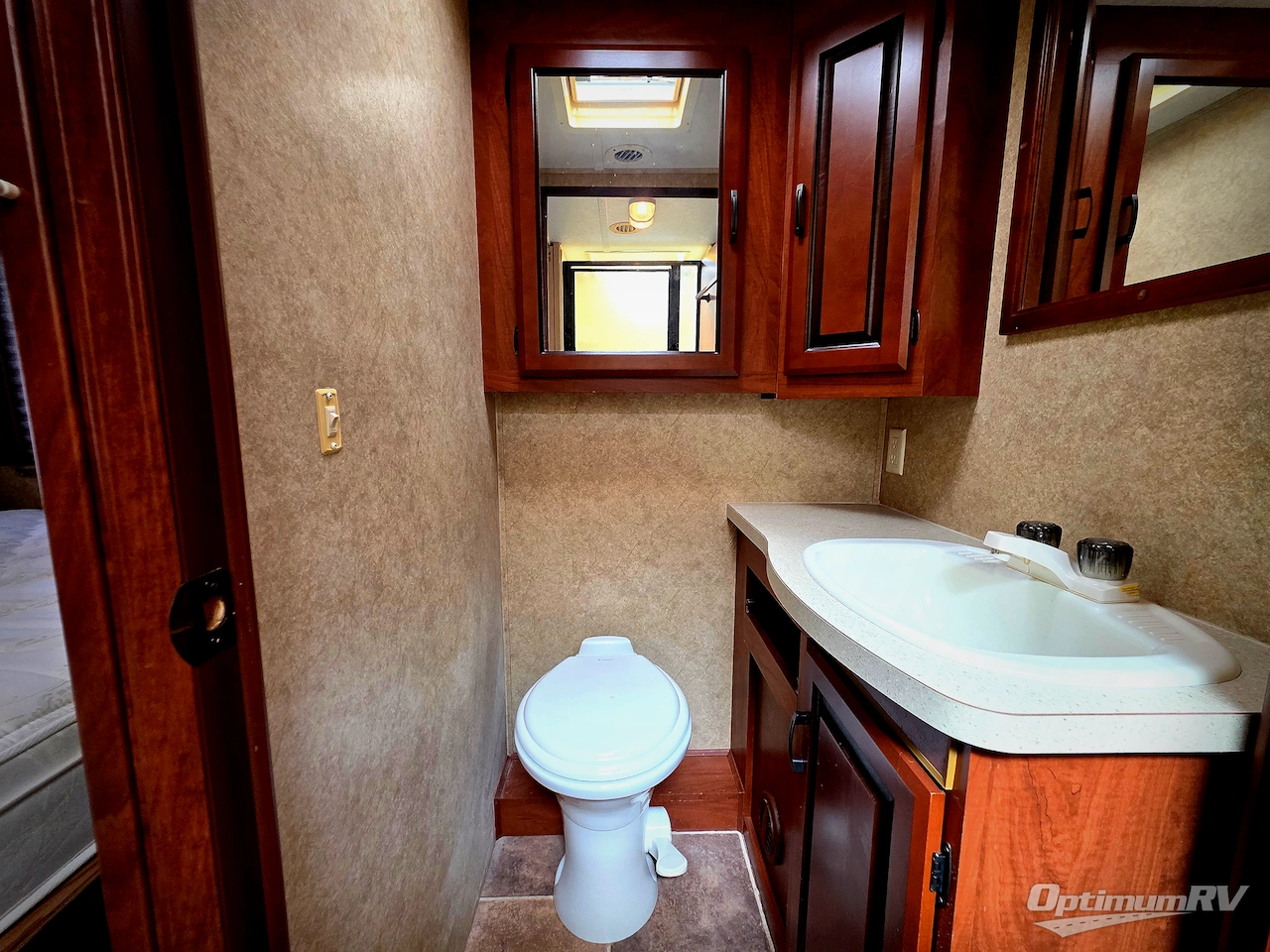 2012 Forest River Sunseeker 2860DS Photo 16
