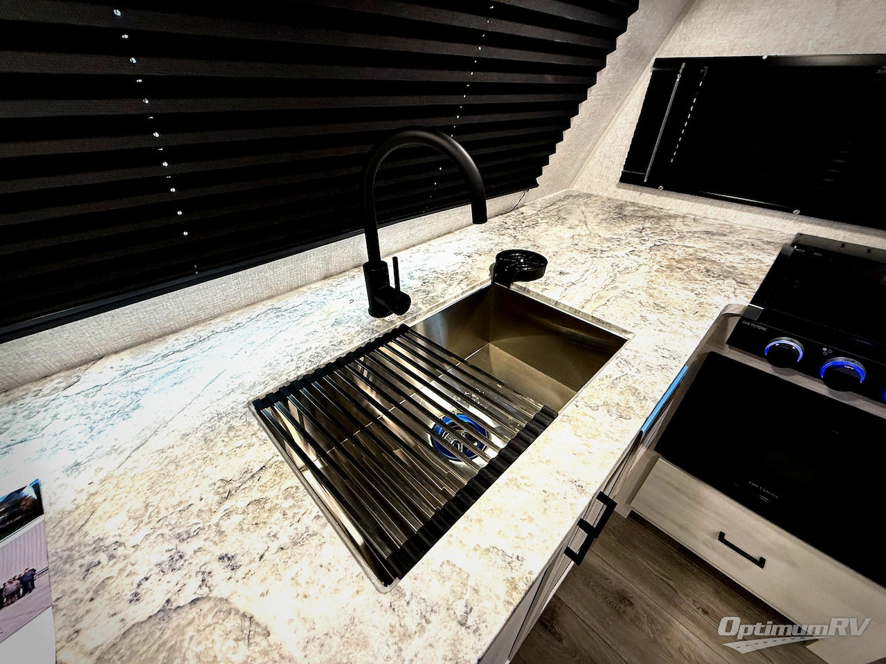 2026 East To West Longitude 230FK Photo 4