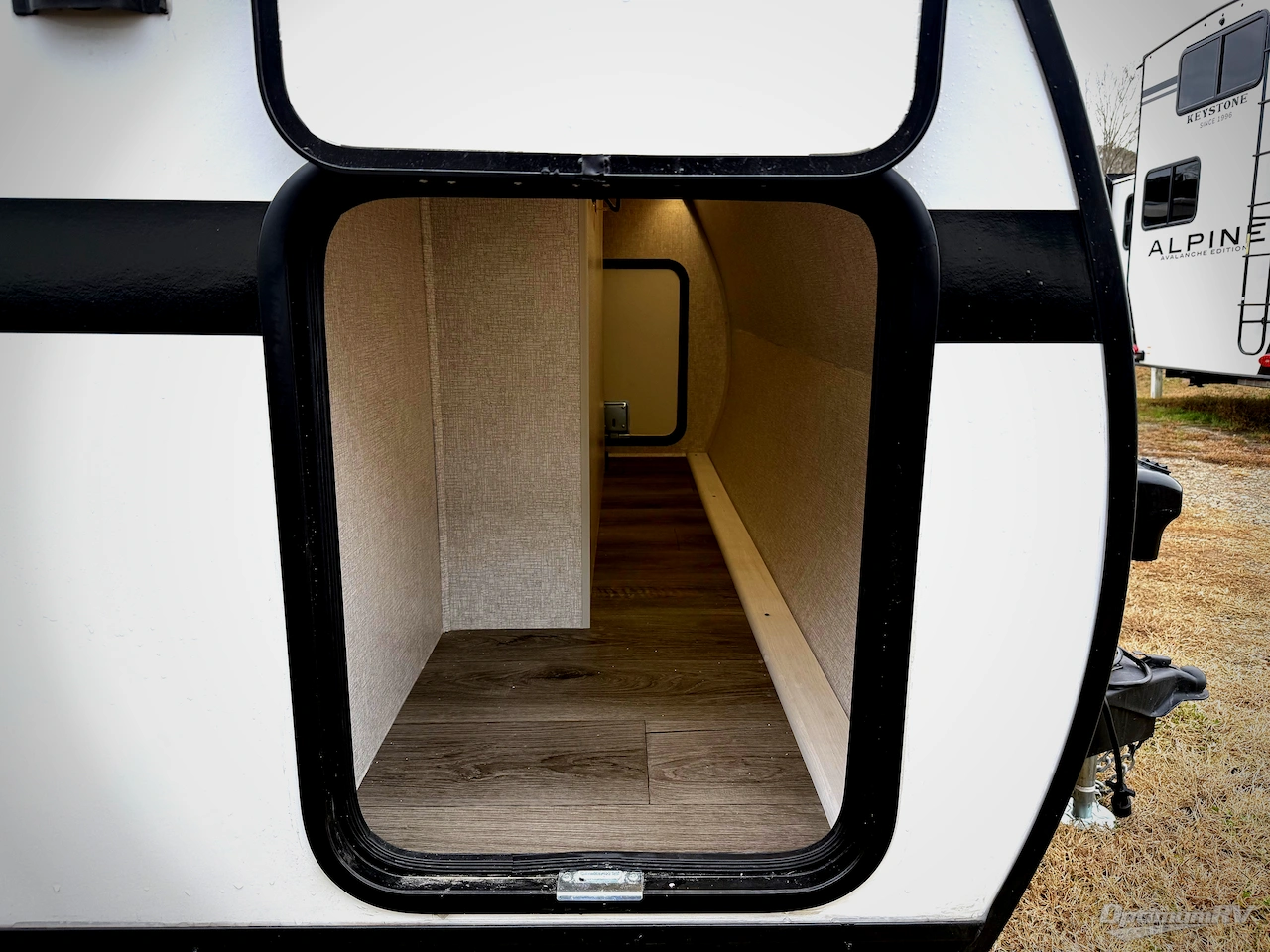 2026 East To West Longitude 230FK Photo 14