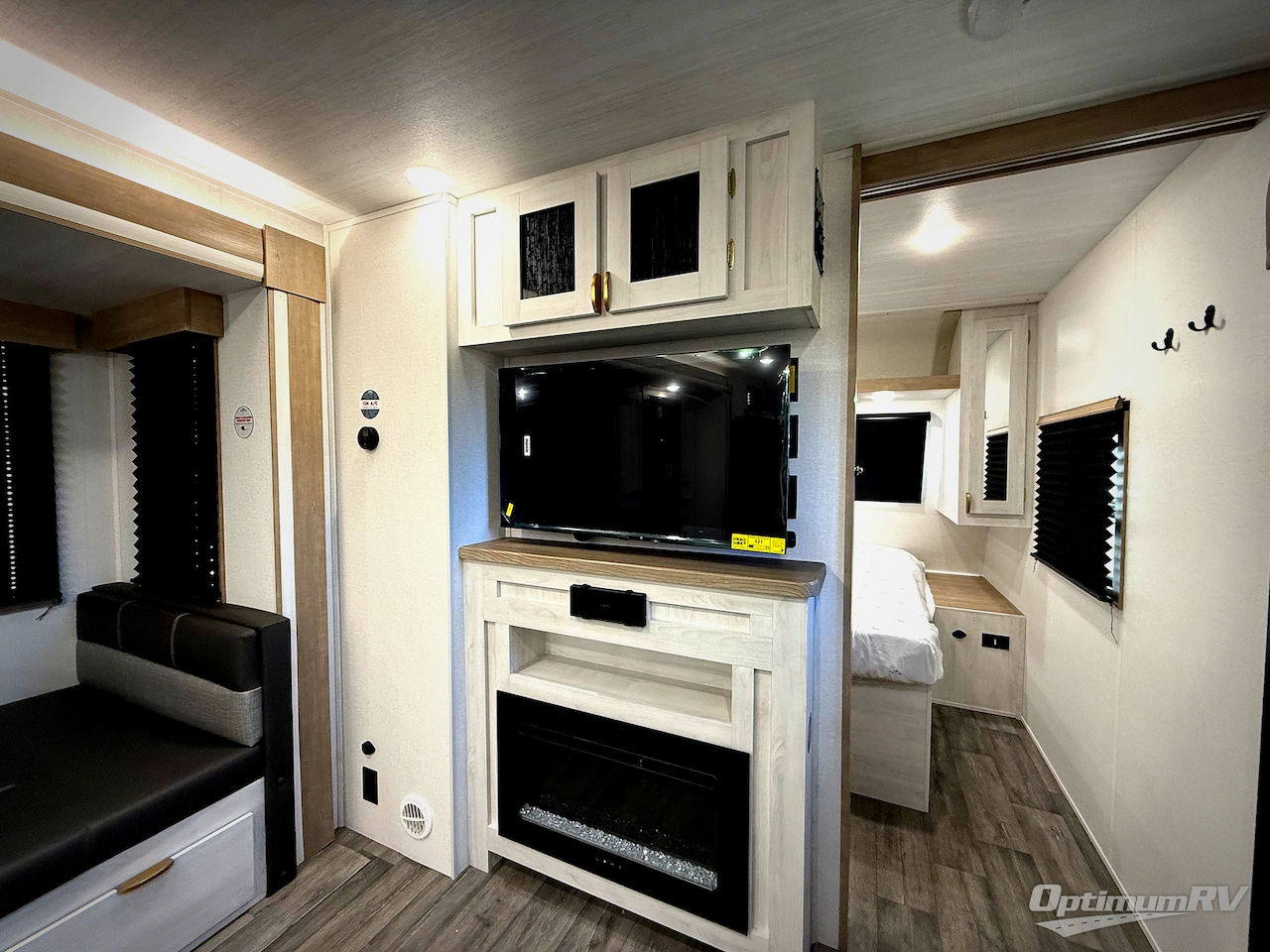 2026 East To West Longitude 285BH Photo 6