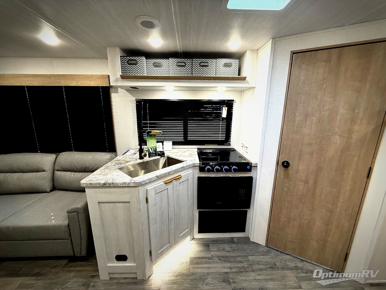 2026 East To West Longitude 285BH Photo 15