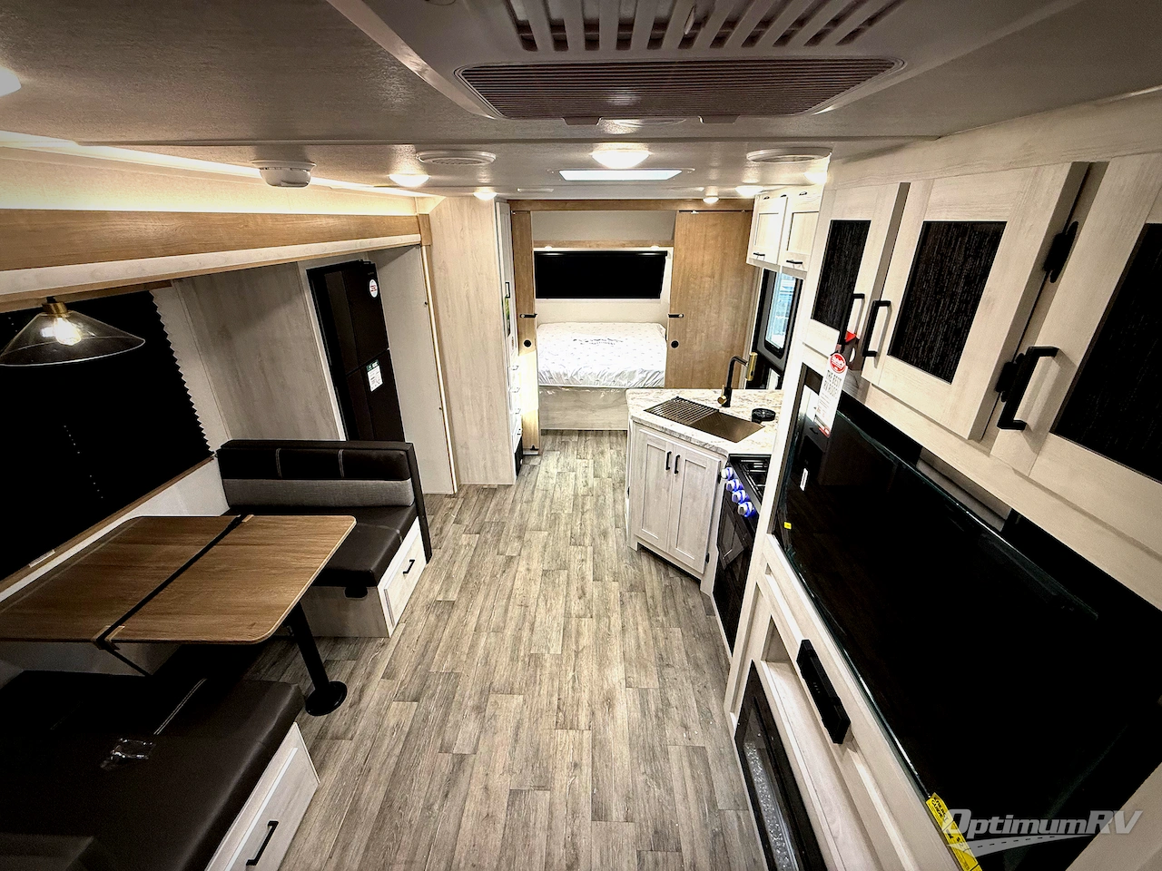 2026 East To West Longitude 255BH Photo 6