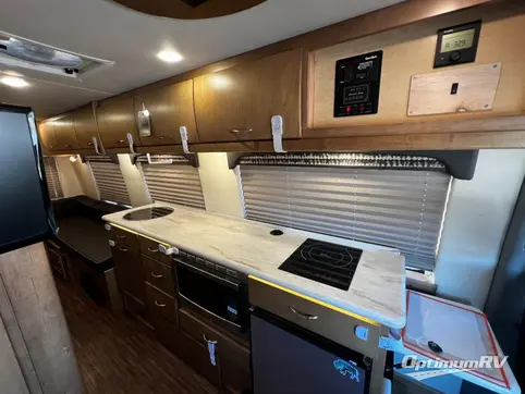 2016 Coachmen Galleria 24TD RV Photo 3