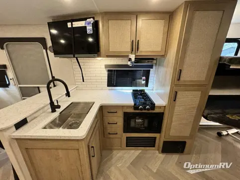 2024 Ember E-Series 22ETS RV Photo 4