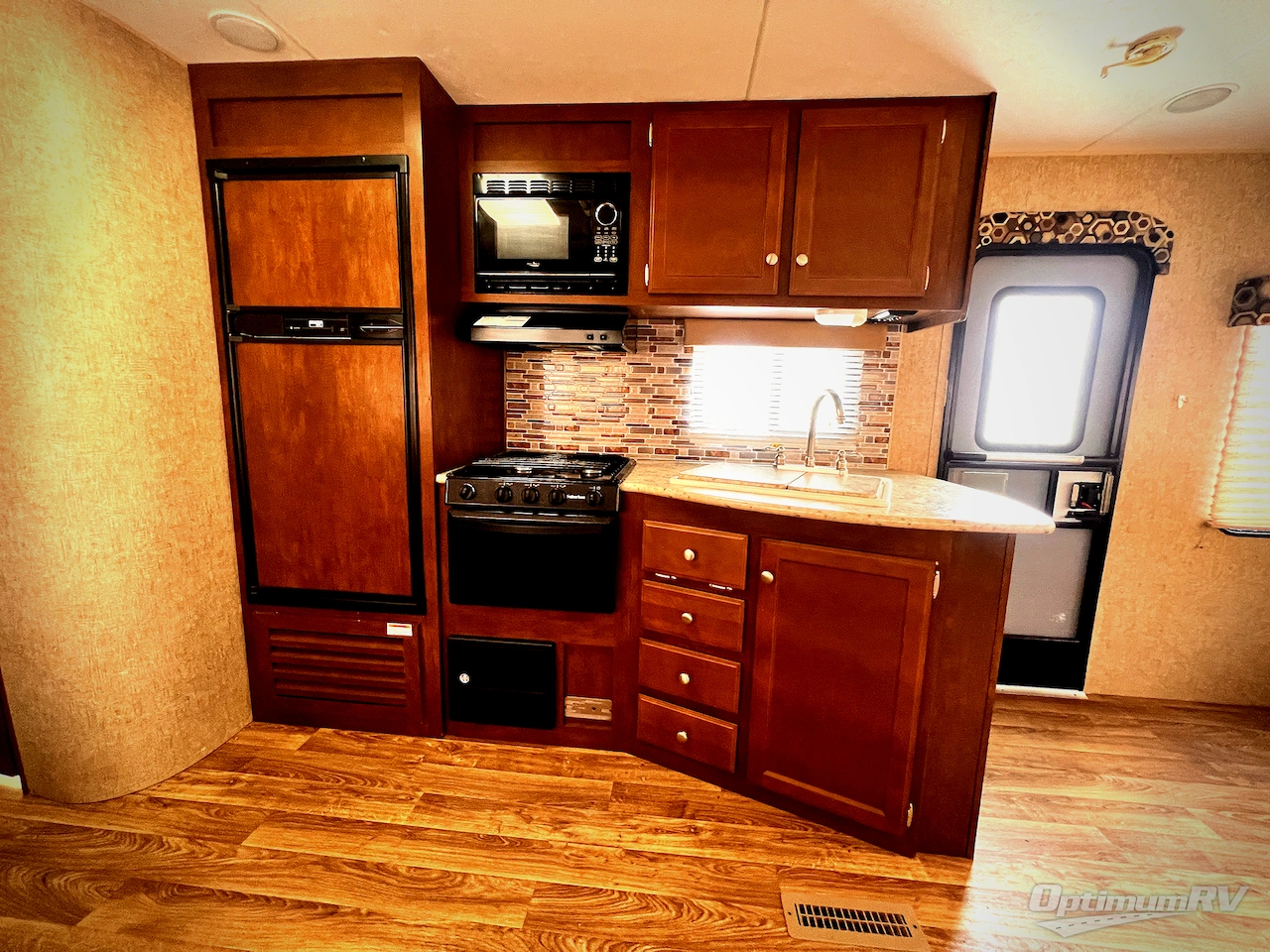 2015 Venture SportTrek 270VRL Photo 8