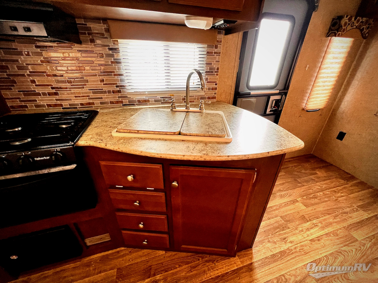 2015 Venture SportTrek 270VRL Photo 9