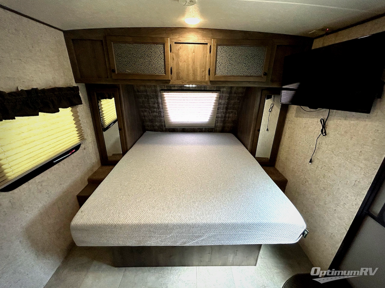 2019 Coachmen Apex Nano 191RBS Photo 7