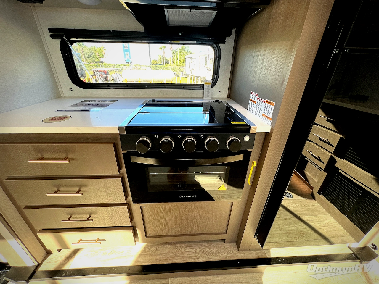 2026 East To West Alta 2870KTH Photo 9