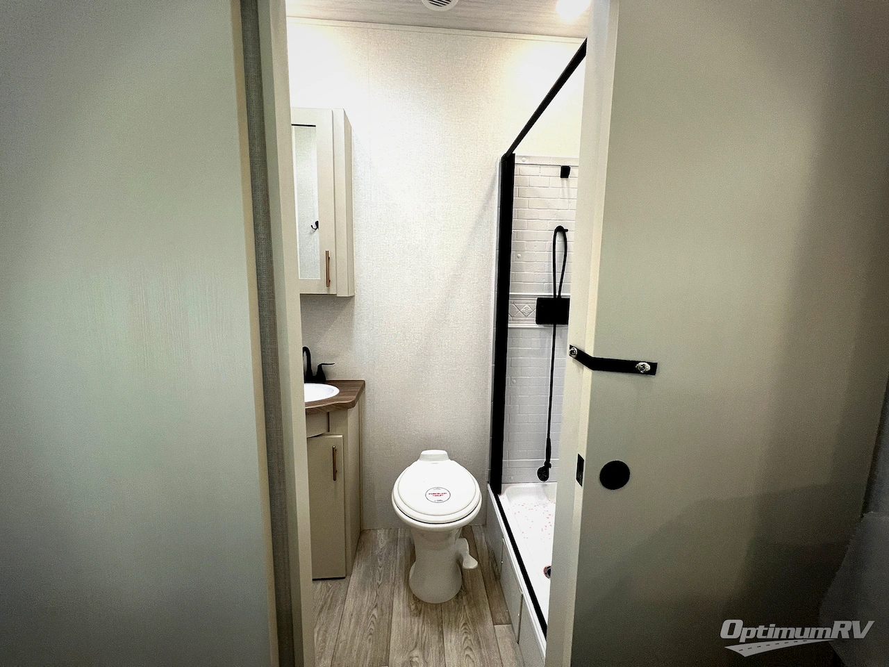 2026 East To West Alta 2870KTH Photo 18