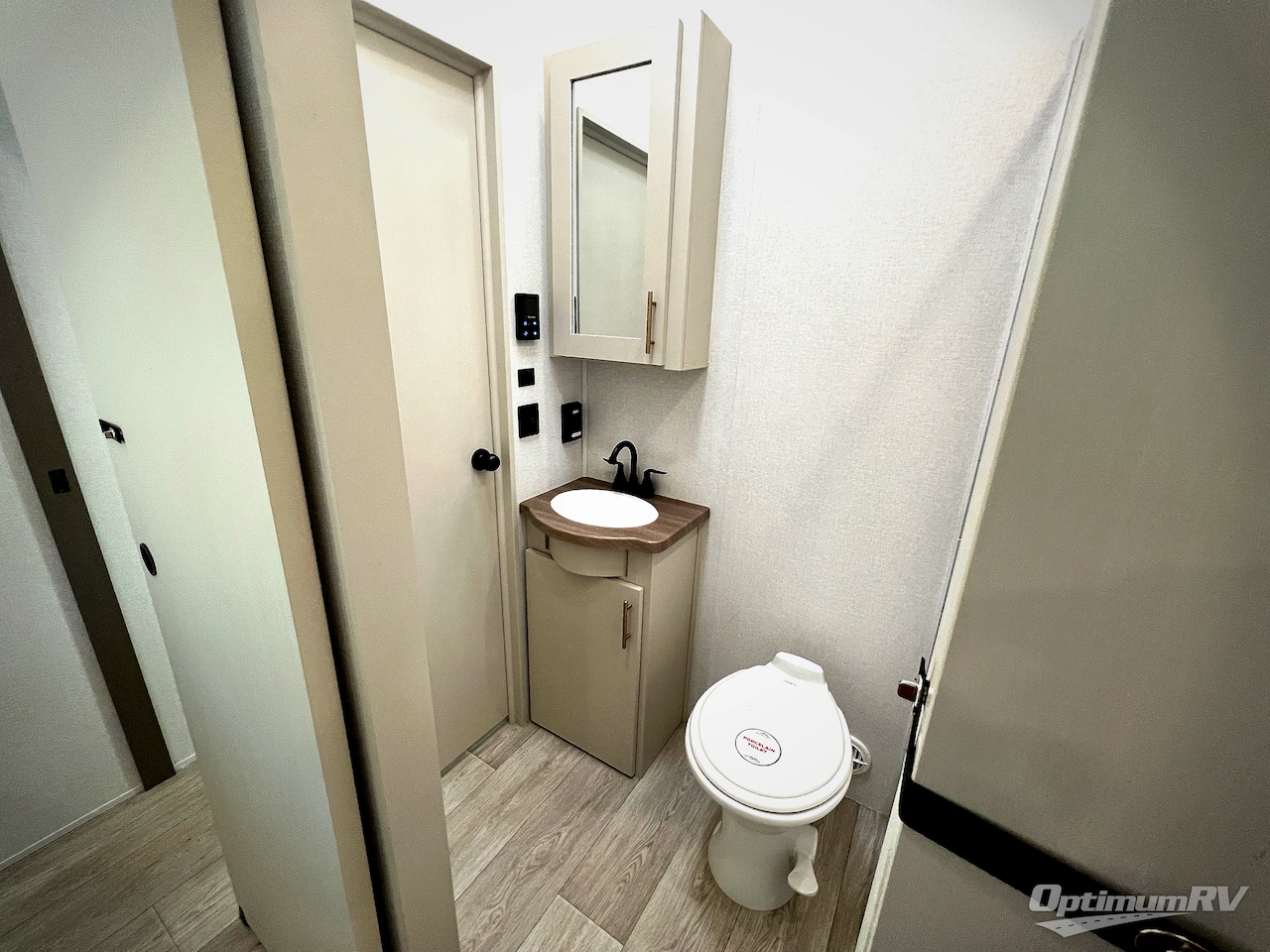 2026 East To West Alta 2870KTH Photo 20