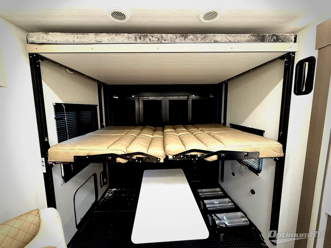 2026 East To West Alta 2870KTH Photo 9