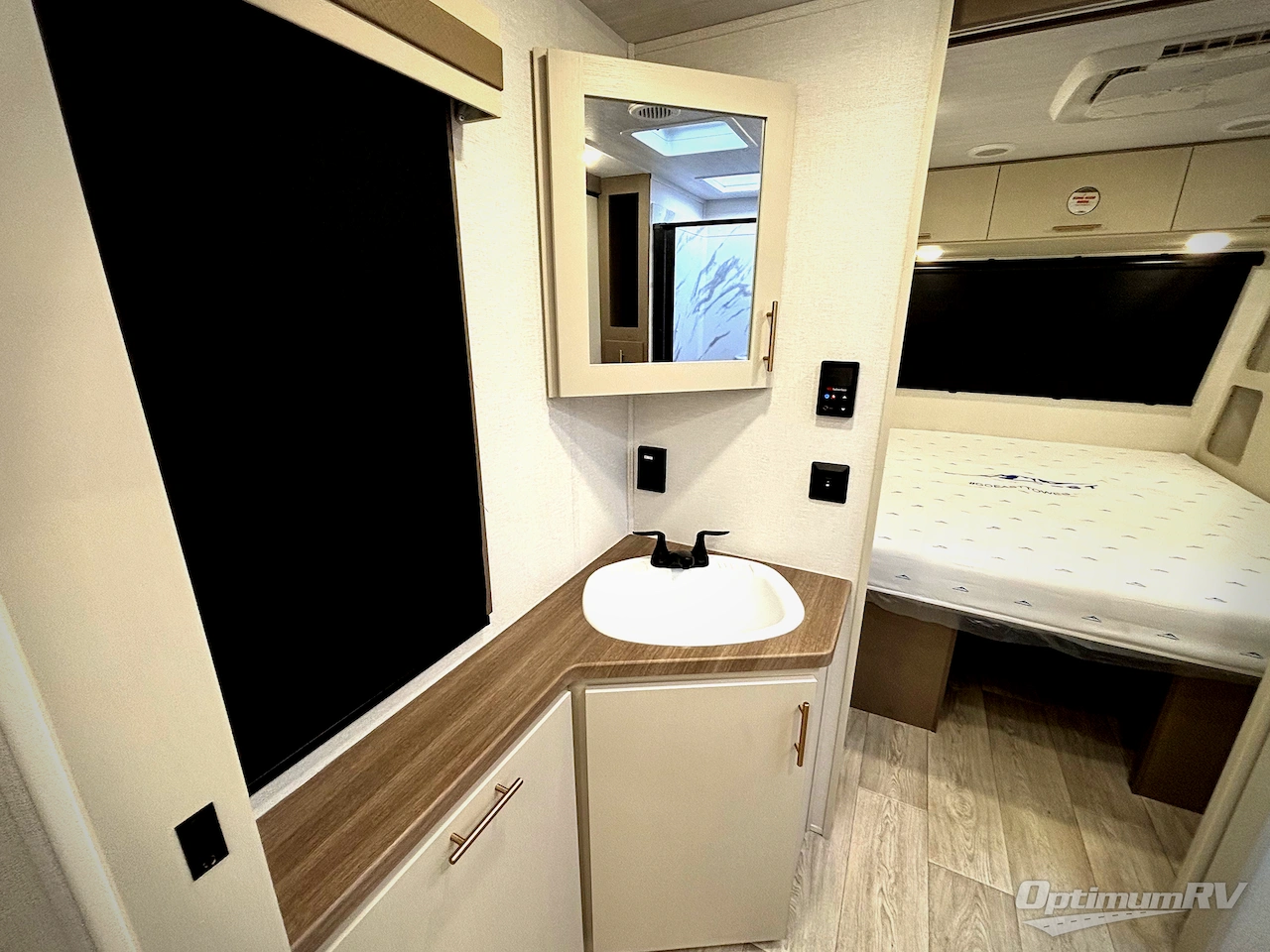 2026 East To West Alta 3010KBH Photo 10