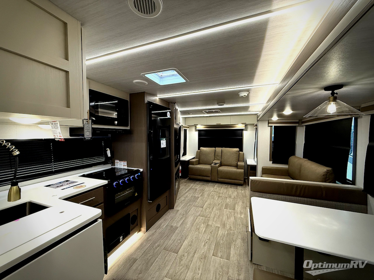 2026 East To West Alta 2850KRL Photo 5