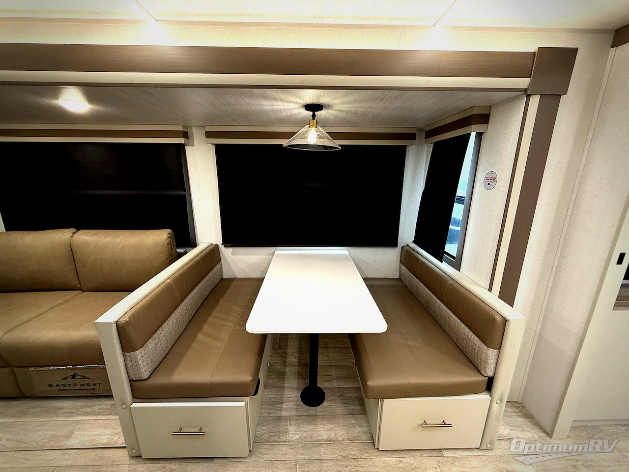 2026 East To West Alta 2850KRL Photo 10