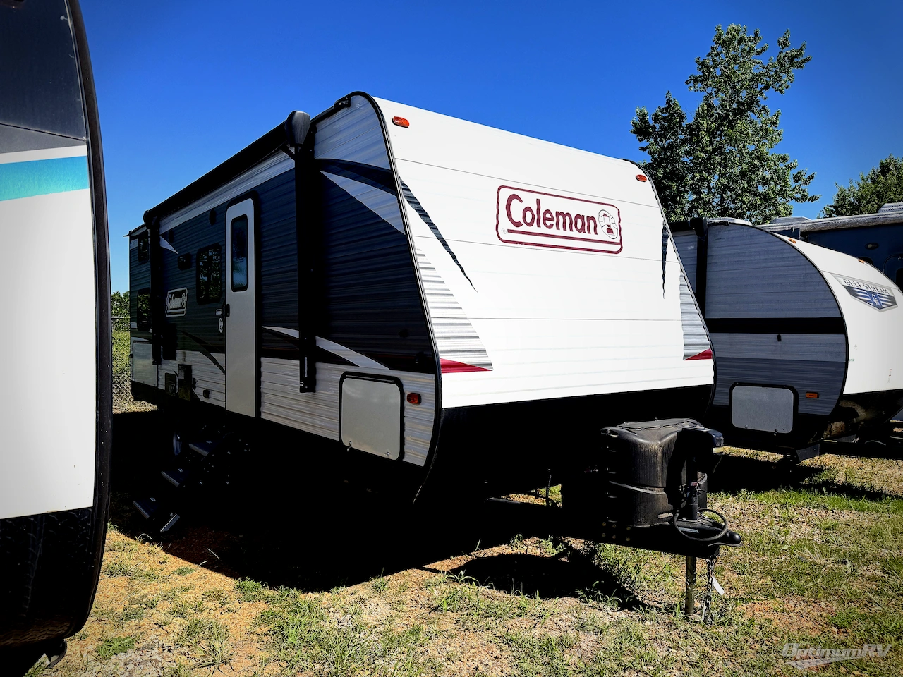 SOLD! - Used 2019 Dutchmen Coleman Lantern Series 244BH Travel