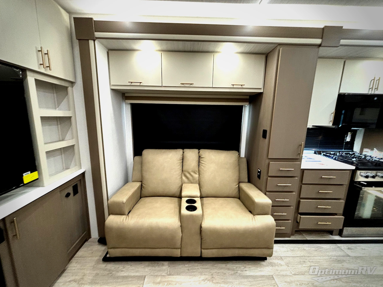 2026 East To West Alta 3250KXT Photo 16