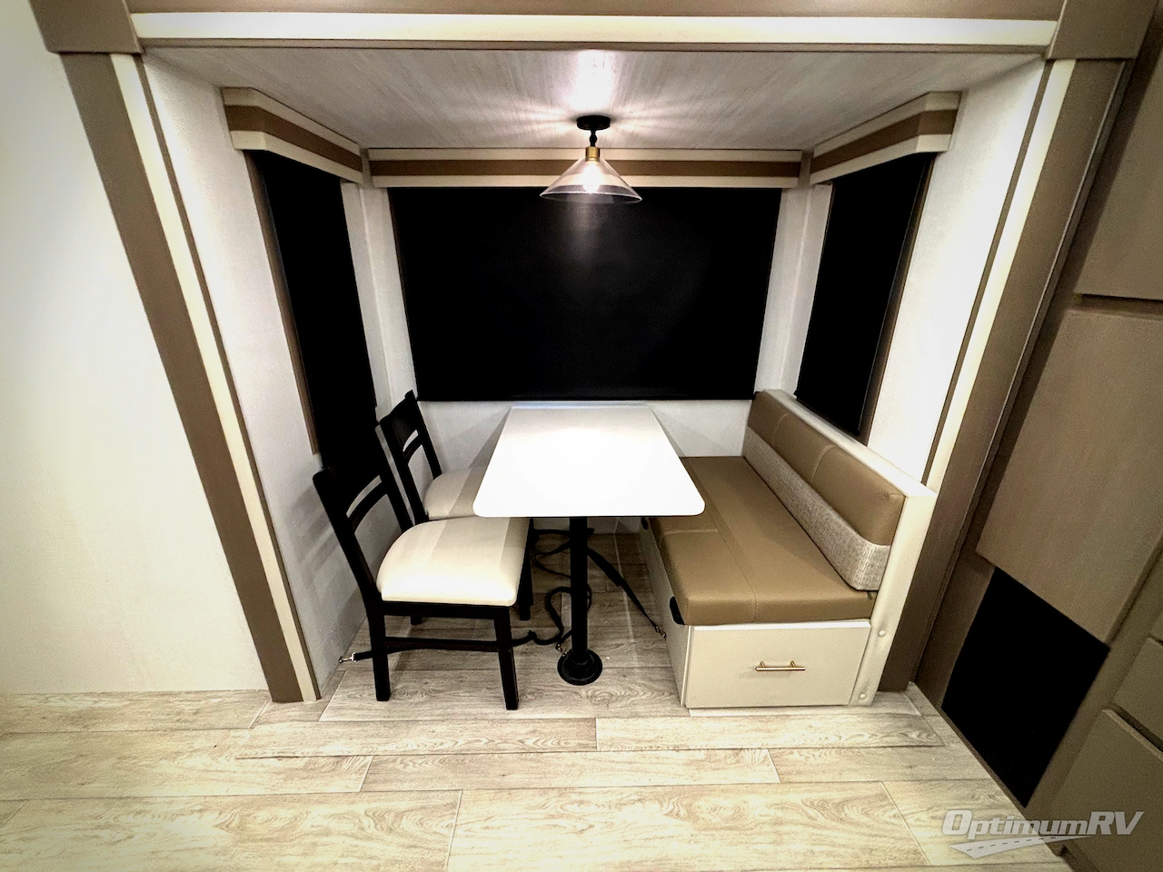 2026 East To West Alta 3175RK Photo 17