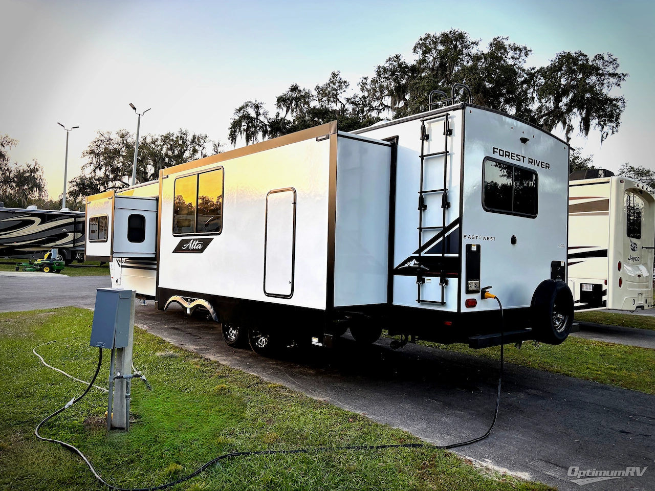 2026 East To West Alta 3175RK Photo 3