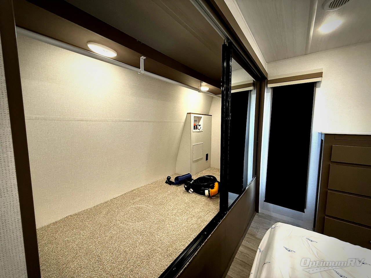 2026 East To West Alta 3175KRL Photo 22