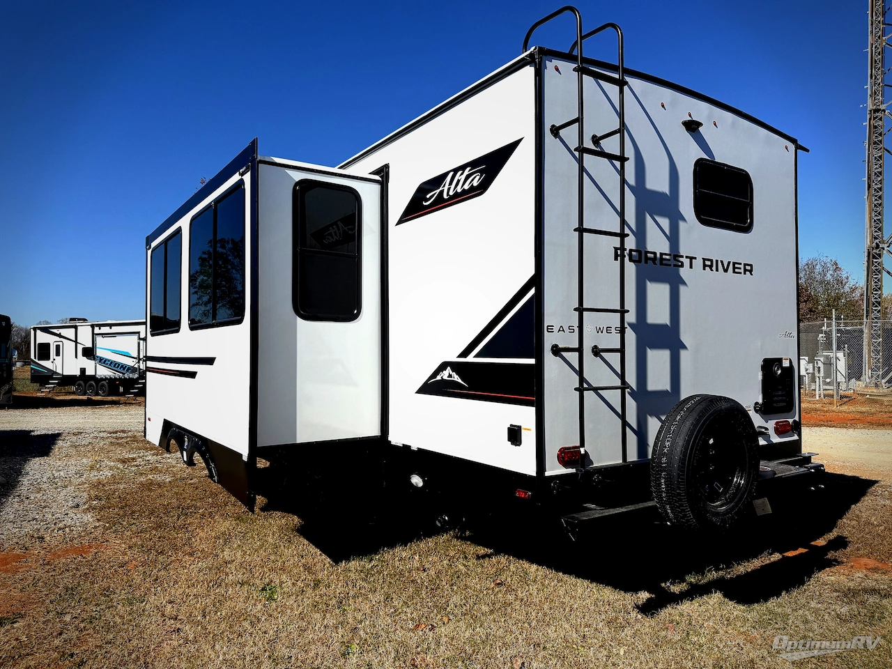 2026 East To West Alta 2600KRB Photo 3