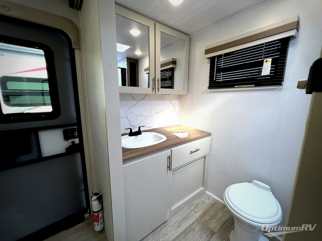 2026 East To West Alta 2600KRB Photo 18