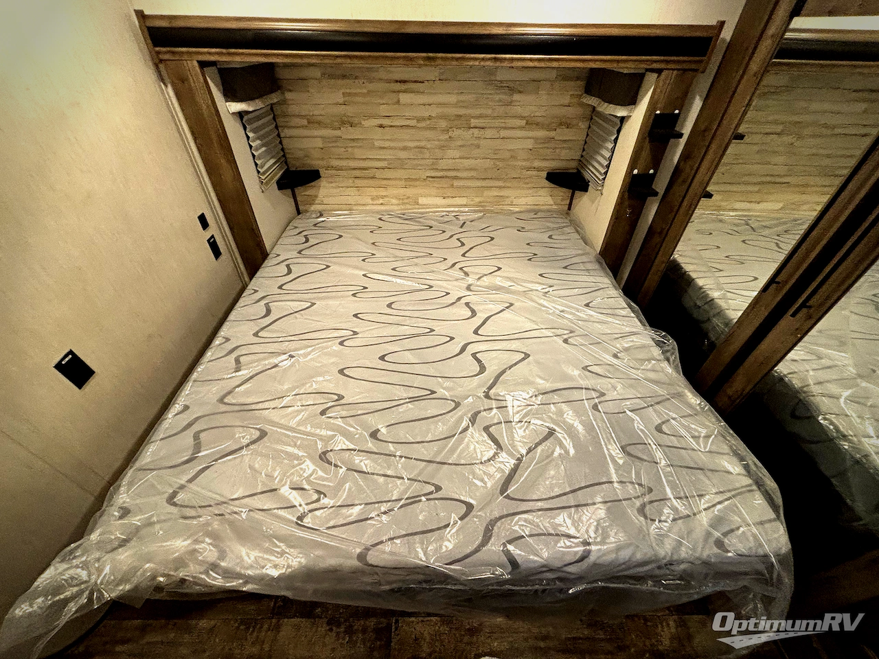 2022 Forest River Sabre 36BHQ Photo 8