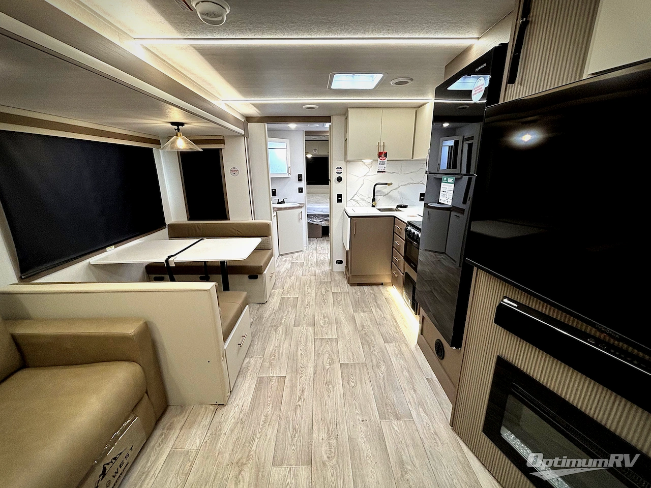 2026 East To West Alta 2850KRL Photo 5