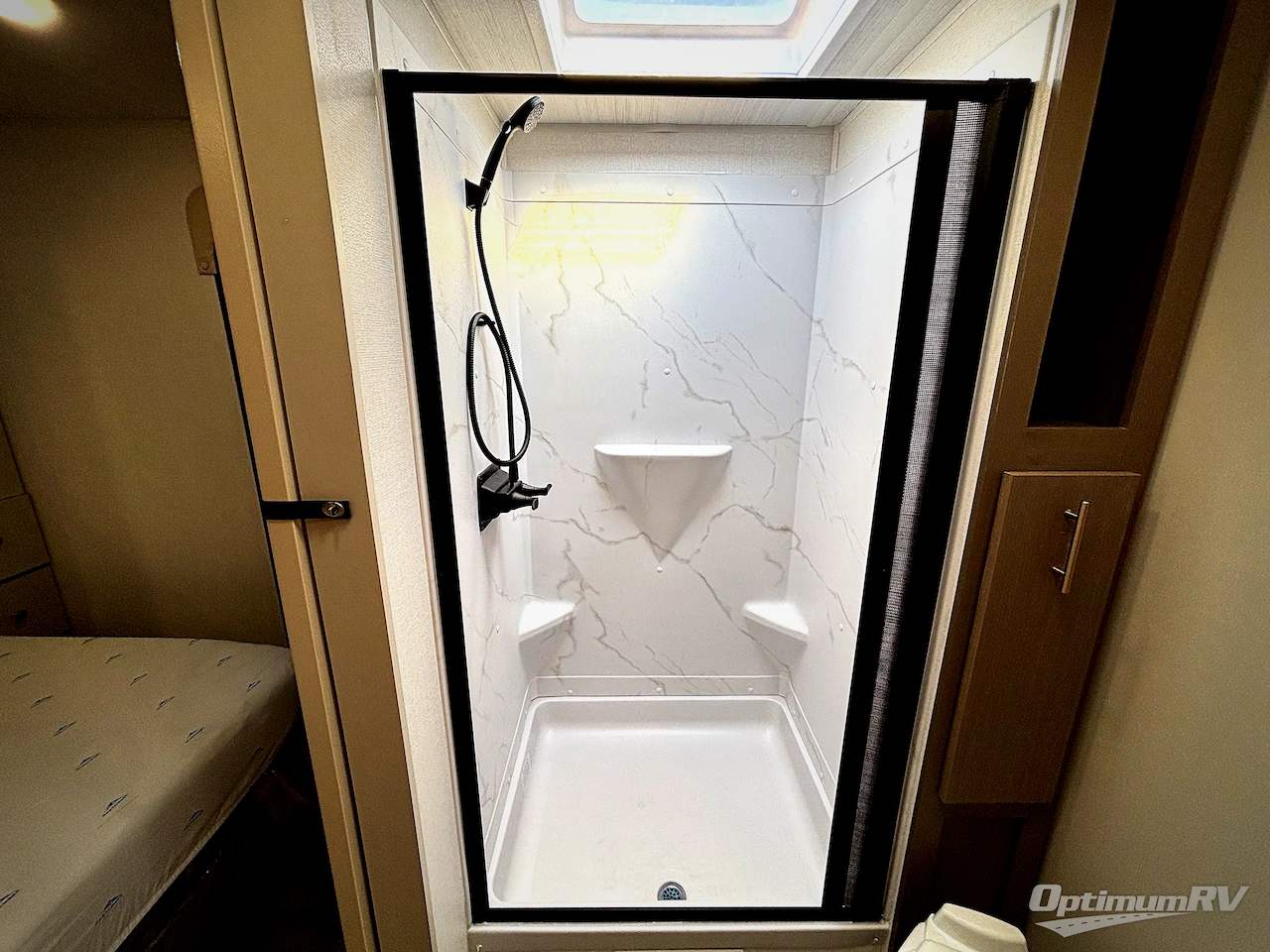 2026 East To West Alta 2850KRL Photo 9