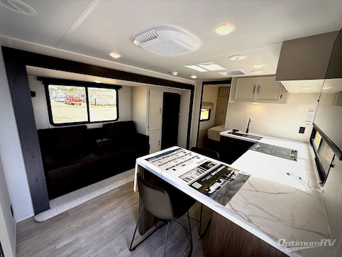 2027 Prime Time Avenger 25MKO RV Photo 2