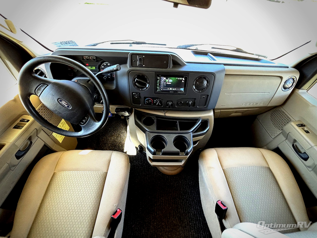 2017 Winnebago Minnie Winnie 31K Photo 9