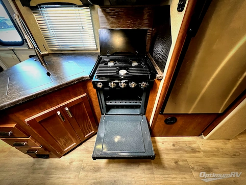 2019 Lance Lance Travel Trailers 2465 RV Photo 3