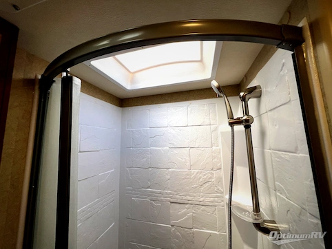 2019 Lance Lance Travel Trailers 2465 RV Photo 4