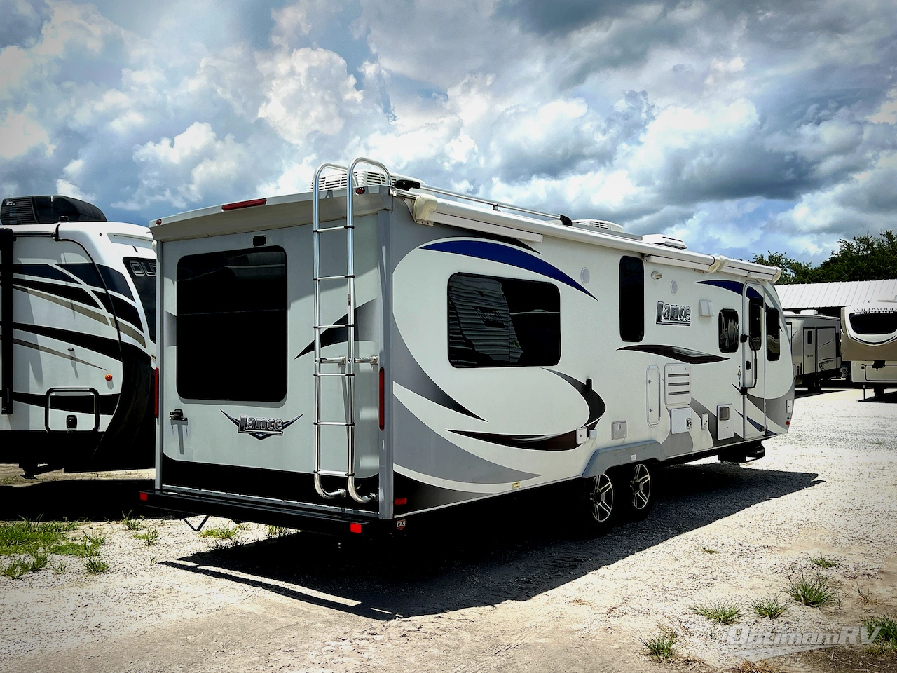 2019 Lance Lance Travel Trailers 2465 Photo 2