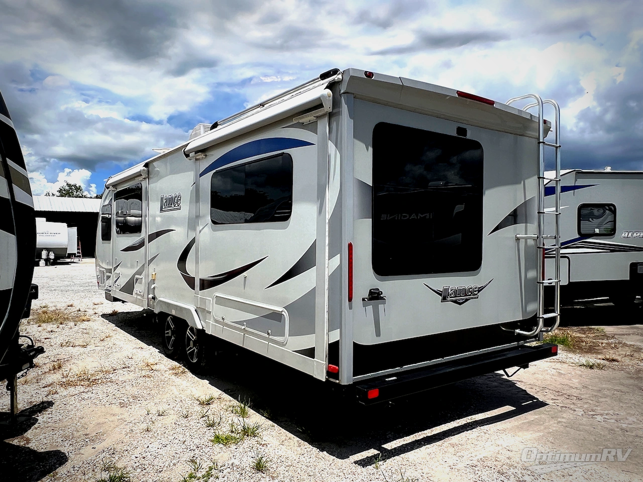 2019 Lance Lance Travel Trailers 2465 Photo 3