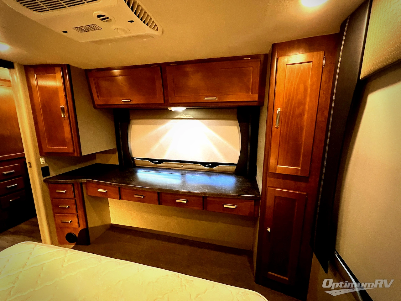 2019 Lance Lance Travel Trailers 2465 Photo 23