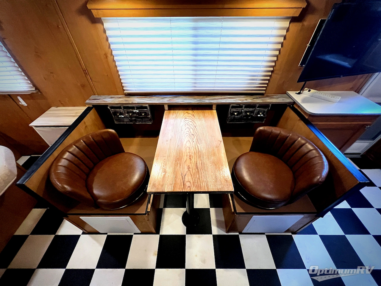 2019 Riverside Retro 189R Photo 5