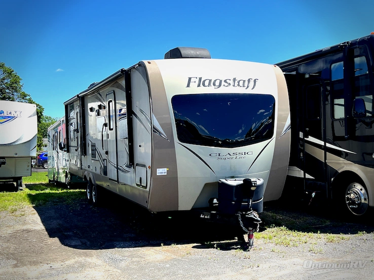 2018 Forest River Flagstaff Classic Super Lite 831BHWSS RV Photo 1