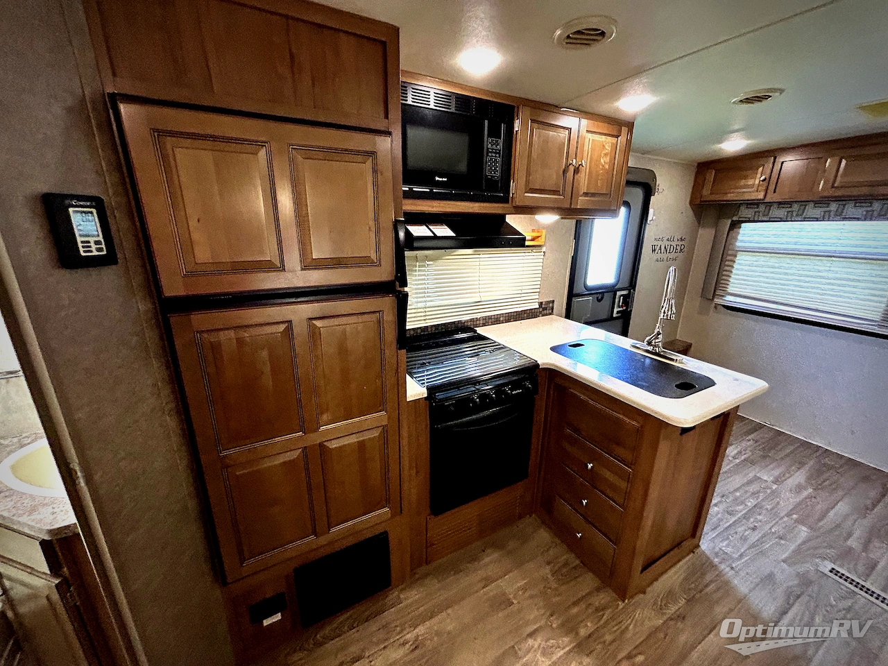 2018 Forest River Flagstaff Super Lite 26RLWS Photo 12