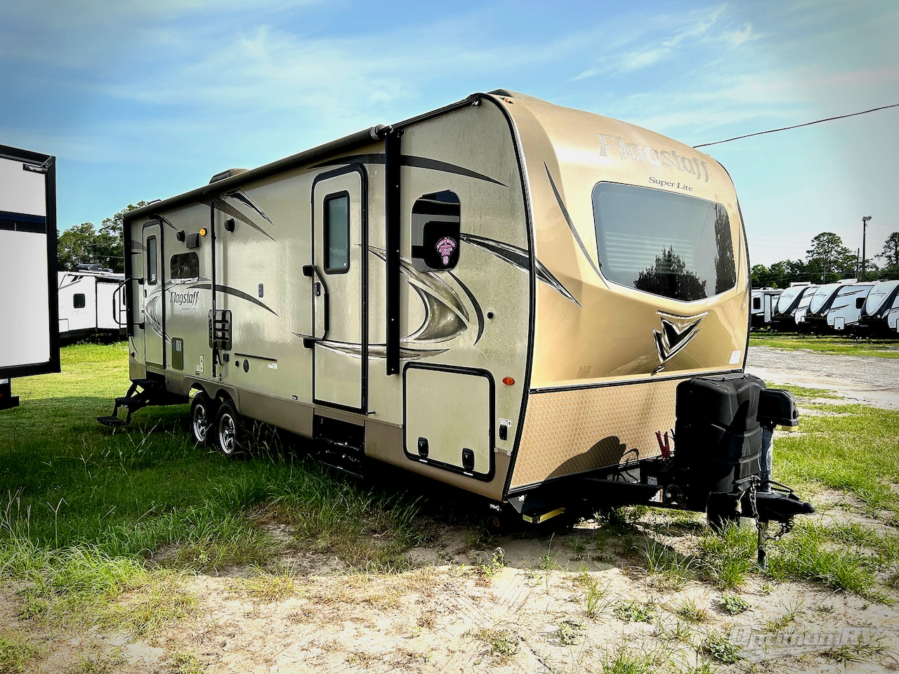 2018 Forest River Flagstaff Super Lite 26RLWS Photo 1